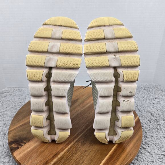 On Running Womens Cloudswift White Limelight Athletic Casual Daily Trainer W7 - Picture 9 of 13